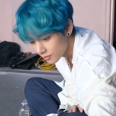 artstjk's profile picture. jungkook’s personal waist holder