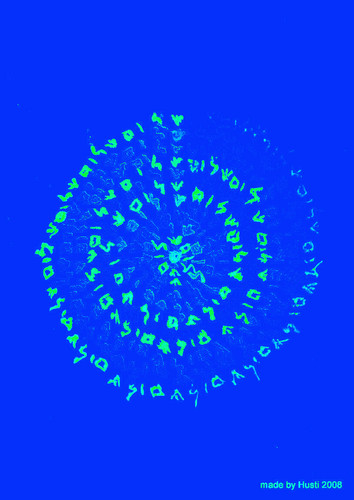 Hustiart's profile picture. A fulltime, self taught artist, acrylic and watercolors, abstract art, non figurative, meditation, inspired paintings, mandala art.