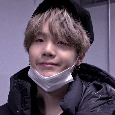 Enamorada de 7 chicos que no saben que existo :b
People is strange ugh
ECUARMY 💛💙💖
Rap line mis hombres 
{Fan account}