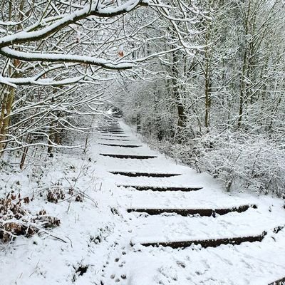 Weather, News and Political Views.
#CheshireStorm ⚡#CheshireSnow ❄ #CheshireSun ☀️