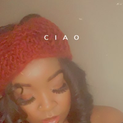 Sookistackheaux's profile picture. 💜🍫 🧚🏾‍♀️21+. heteroromantic bisexual. organized chaos. dm’s open to women too