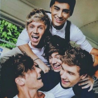 0_direction0's profile picture. 🤍✨𝕆𝕟𝕖 𝕕𝕚𝕣𝕖𝕔𝕥𝕚𝕠𝕟✨🤍