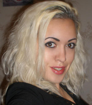 MarryLee2011's profile picture. Being a mother is wanting to pick your children up each time they fall,but teaching them to pick themselves up instead.