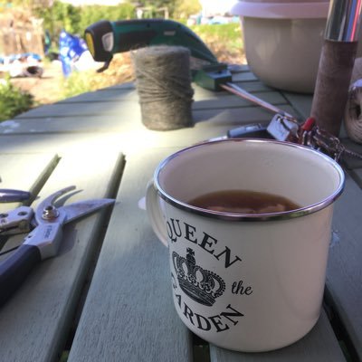 Allotment obsessive and committed tea drinker.