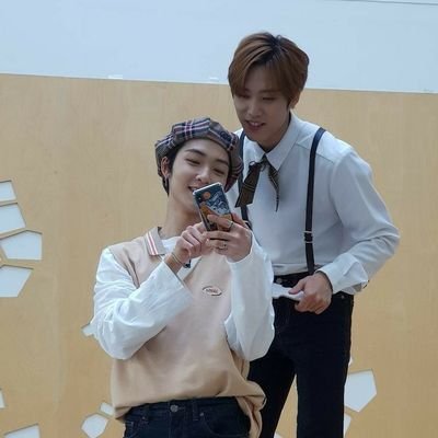 daily_moonbae's profile picture. daily content of ur fave canadian duo !!