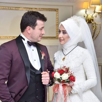 huliiiaaa's profile picture. Yaşayalım! Çünkü hikayenin sonunu merak ediyorum...