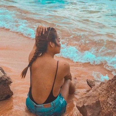 clumsyjheaa's profile picture. ♏️ God is greater than my highs and lows|PH 26