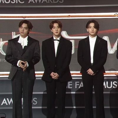 2KimGKook's profile picture. Lapak bucin. Fans Berat Kim Seokjin, Kim Taehyung, Jeon Jungkook. Borahae @bts_twt