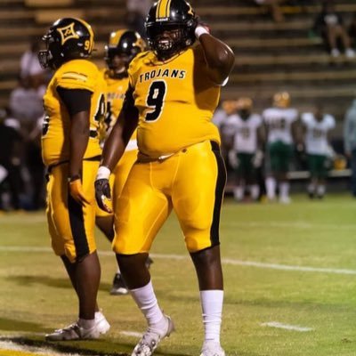 6’3 ||300lbs ||DE/DT || ‘22|| STUDENT-athlete|| Peach county highschool || Dog❗️Film don’t lie🦍 3⭐️