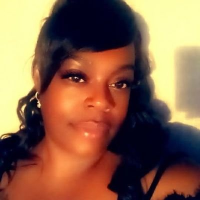 Hard Working Married BW who loves music, reading, family & living life!!