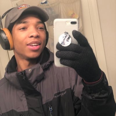 Aries 04/04 / Future Cannabis Enthusiast / Nature Lover / Future Streamer/ Respects all🏳️🌈/ Fitness Manic💪🏽 / Manga~Anime / Real💯/ Promotion