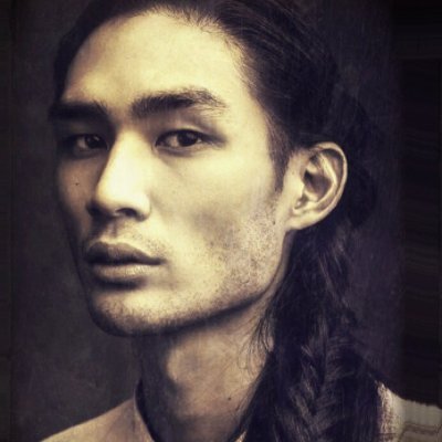 ||| Tinyente Koronel ||| Dating kasapi ng Brigada Tinio. ||| Brigada Alejandrino y Ortiz ||| Asawa ni @LaVieEnRosalia ||| Lunasona ||| RP ni @PutoSINthesis.