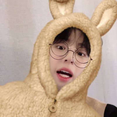 fan account #윤지성 #하성운 💙그대들 꽃길만 걸어요💙/올팬입니다/12월22일 성운이가 내 댓글 읽어준날❣️ #구름_박제 #구름_스밍중