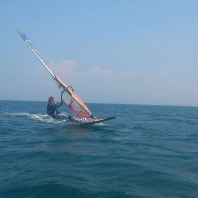 SItec2NlaqDqh7N's profile picture. 