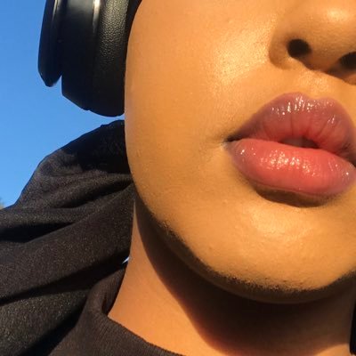 fitzchvalryf's profile picture. malazan enjoyer