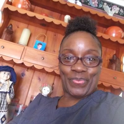 My name is Gloria H Deere.
I love helping people in anyway possible. I love making crafts. I copy write and I love Marketing, and Real Estate Whole Sale