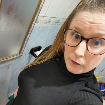 titchfairy's profile picture. Mum of two and a fur baby based in Deepest West Wales. Currently on the 90 day plan again as apparently food is my weakness...