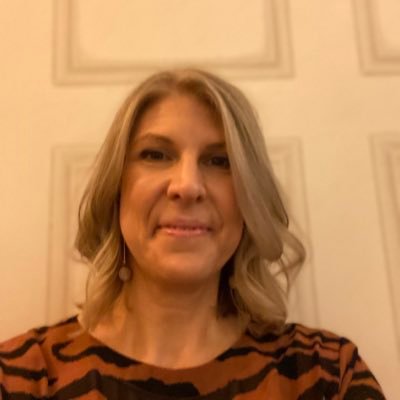 plumhalsall's profile picture. Teacher of Chemistry with a small sewing obsession. In my spare time I am a wife and mum to four girls and two pups.