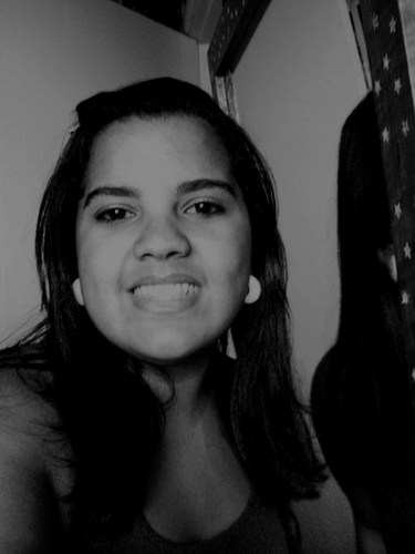 Sem apego. Sem melancolia. Sem saudade. A ordem é desocupar lugares. Filtrar emoções .