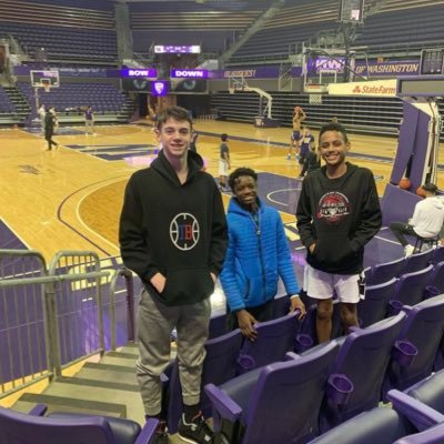 6’5 SG/PG - 3.72 GPA - 42 inch vert - 18 years old
