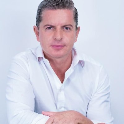 JLMNoticias6's profile picture. Premio Nacional del Chayotismo, Hidrocalido con pensamiento muy limitado, Apasionado por la mentira a la gente, Conductor de Chafalinea.