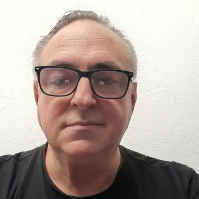 Paulistano, 49 anos Filho mui amado de Deus, Guerreiro, Gestor por Profissão e ViajeroViajor por Paixão,,tenho a WEB como canal de integração e conhecimento
