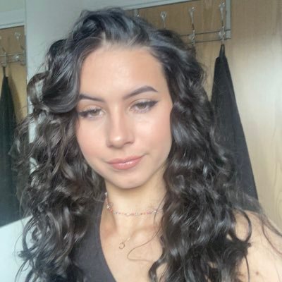 charmorrell's profile picture. 