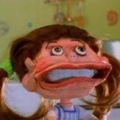 summerrrj's profile picture. insufferable but hot