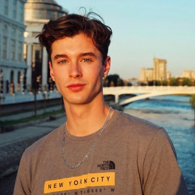 Profile Picture of Dan Alvarez-Garcia (@DanieIAIvarez) on Twitter