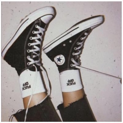 13pizzaburger13's profile picture. 2 owes 💀🤍