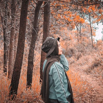 Devinarahma_01's profile picture. 📚