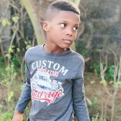 Dob: 22/11/1983. Primary School: st mary's private school lagos island. Secondary school: st gregory's college obalende lagos. University : HNAUB benin