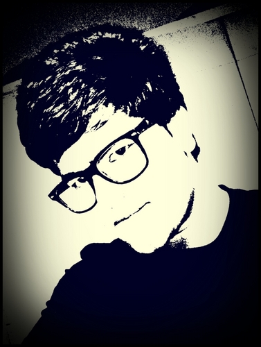 in_corrupt's profile picture. Entrepreneur, Food & Fashion Enthusiast, Party Animal, Manager, Music lover.