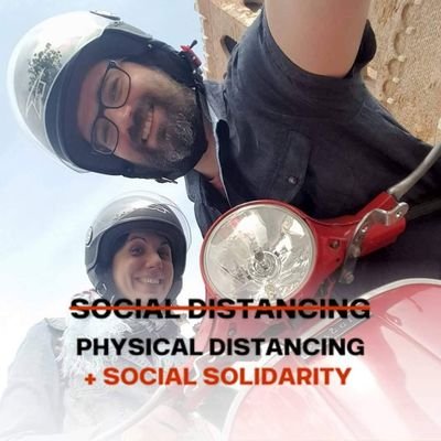 maurofavaro's profile picture. Sigaretta o penna nella mia destra...