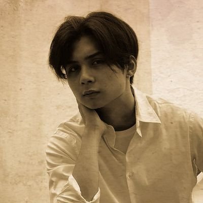 Manunulat • Disowned PML • NSFW 🔞 • LUNASONA RP ACC • Is not vvvest • Not affliated to R/yle S/antiago