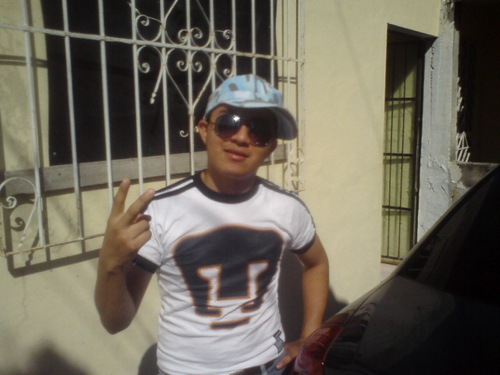 Que Dios te haga tan fuerte que nadie pueda herirte, tan grande que todos quieran alcanzarte y tan humilde que todos quieran imitarte.