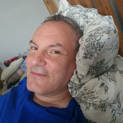 Software engineer and DIY enthusiast. Travel with my wife whenever we both get time. Optimist. Realist. Cat owner. Believe leaving EU was a idiotic move.