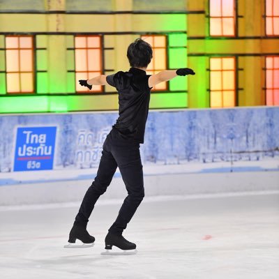 🇹🇭タイ住み大人スケーター（52）⛸️2019年2月〜趣味でフィギュアスケート始めました。主にスケートの練習記録垢、衣装作りにもチャレンジ中😄ISI Test Freestyle 2/FSAT Test Level 1