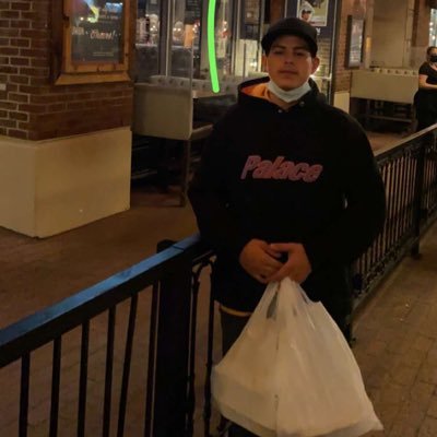 ChefBoyrRudy's profile picture. @hashleeyyy