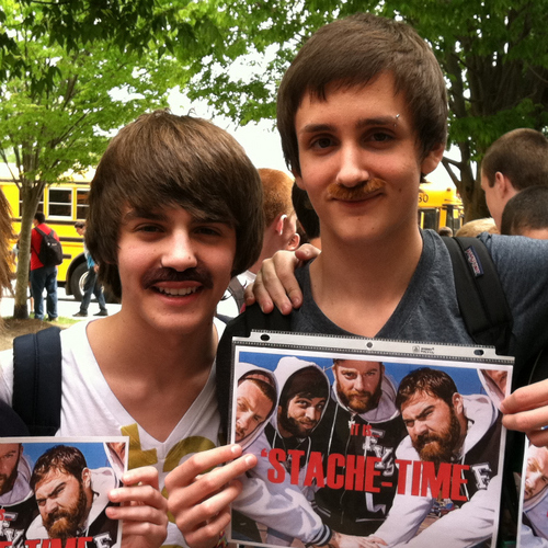 Fun_Fridays's profile picture. Hey, everyone! We, Fun Fridays, are a small team of delinquents who enjoy dressing up.