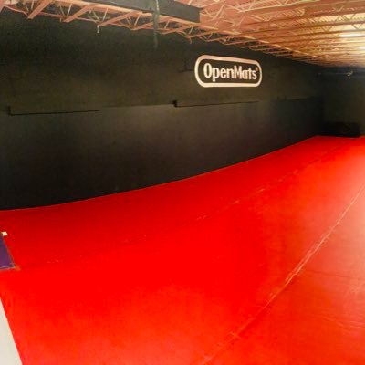 Wrestling gym in Blue Springs, Mo https://t.co/DmC4CgwH1o