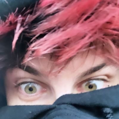 ShitsWeird1's profile picture. BHC🖤