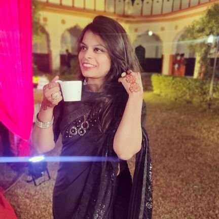 _sakshibansal's profile picture. Love me or hate me I’m still gonna shine.