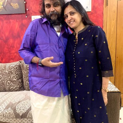 SharmaTweeting's profile picture. Husband of Hot Iyer Wife|Winner of World’s Best Husband Award in Clumsiness|I Have simple dreams, involving Fried Idly and Beer|Also, Where the hell am I??