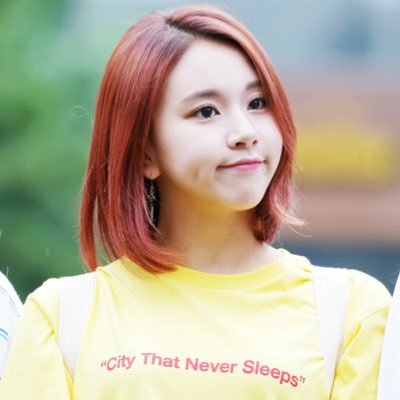 Zooow 手上的是豆腐的花吧 Moreandmore Twice Mina Moreandmore Mina