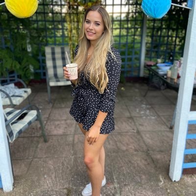 charlottewaudby's profile picture.