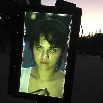 chloeboussaert's profile picture. love, peace 💓🌈🦋