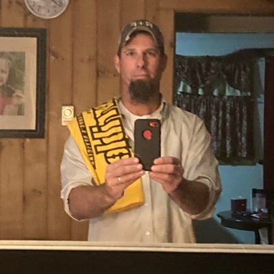 MikeCha40850943's profile picture. 