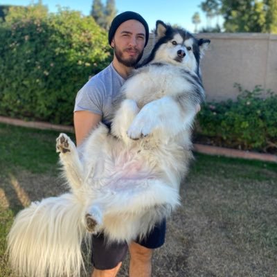 Content creator with my dog. 1.9m on TikTok. Brand owner.