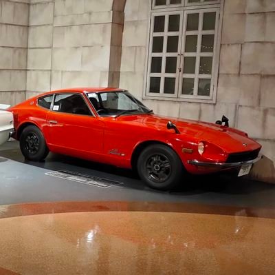 ZVqHScc9vZFBPzY's profile picture. 